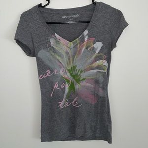 Aeropostale V-neck gray T-shirt with pink floral print